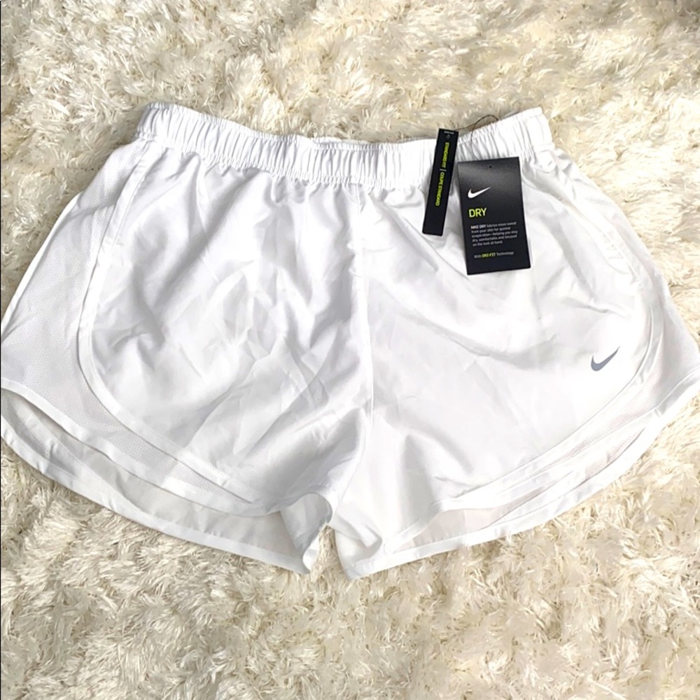White Nike shorts WITH TAGS